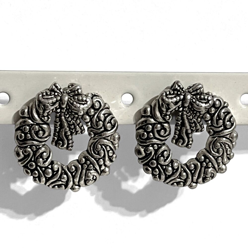 Vintage Wreath Bow Earrings Silver Tone Metal Pierced Christmas Festive Party